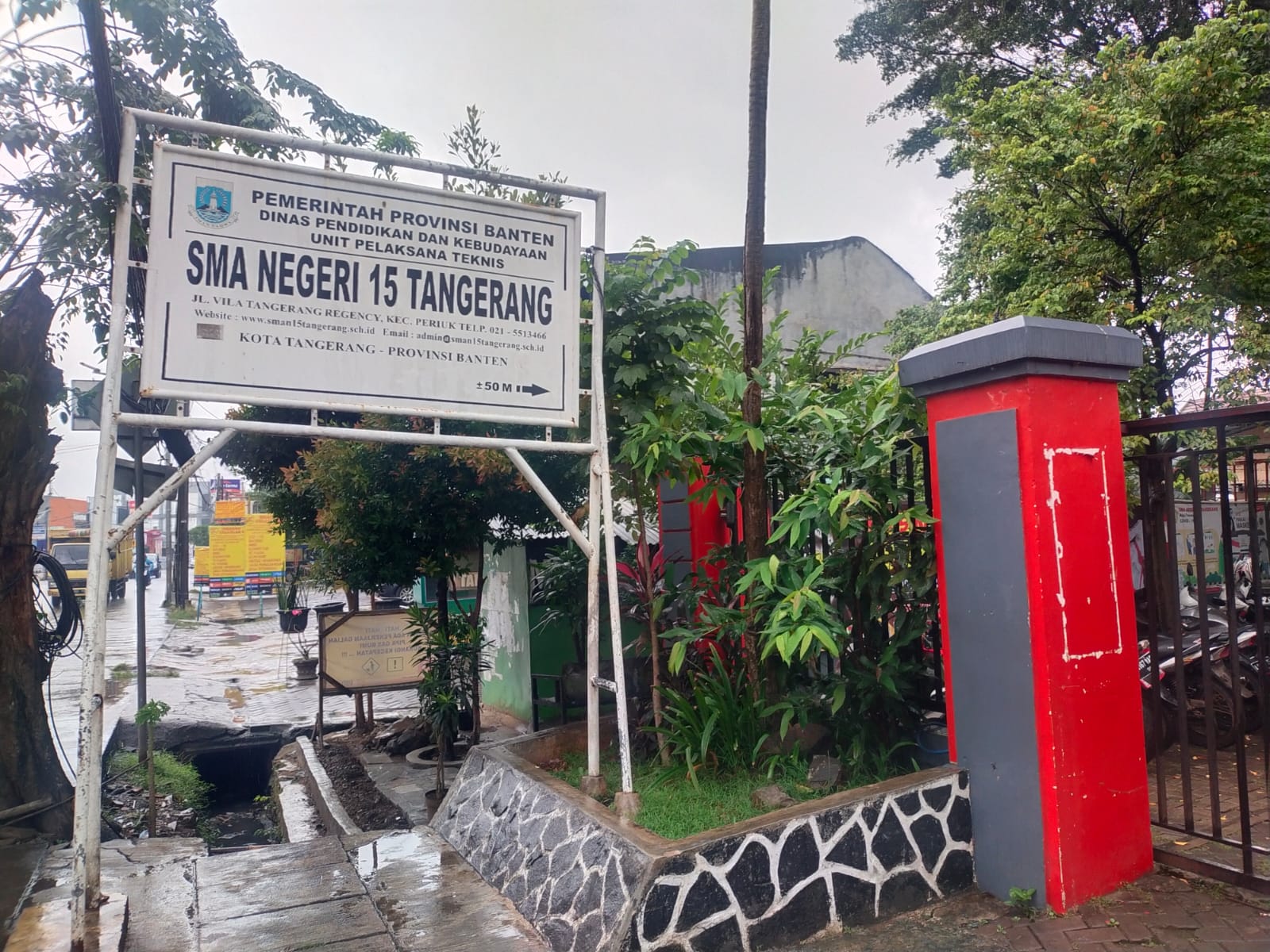 Plang Papan Nama